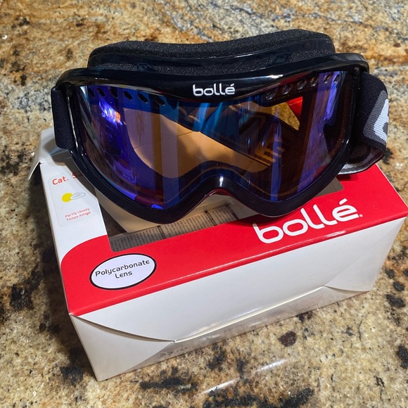 bolle Accessories - New Bolle goggles carve black vermillion blue